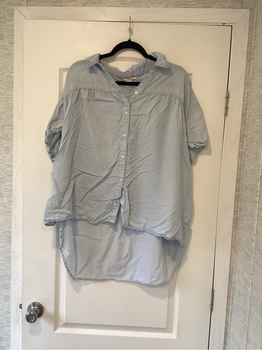 Terra & Sky Light Blue Button-Front High-Low blouse 3XL EUC
